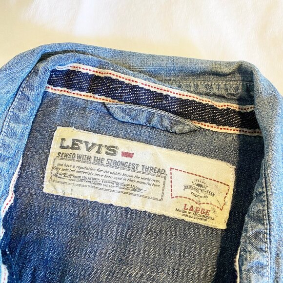 Levi's Denim Long Sleeve Snap Shirt - Picture 3 of 8
